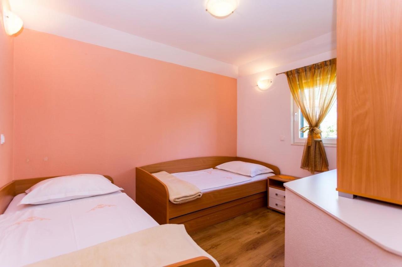 Villa Josip Near Omis , Private Pool Екстер'єр фото