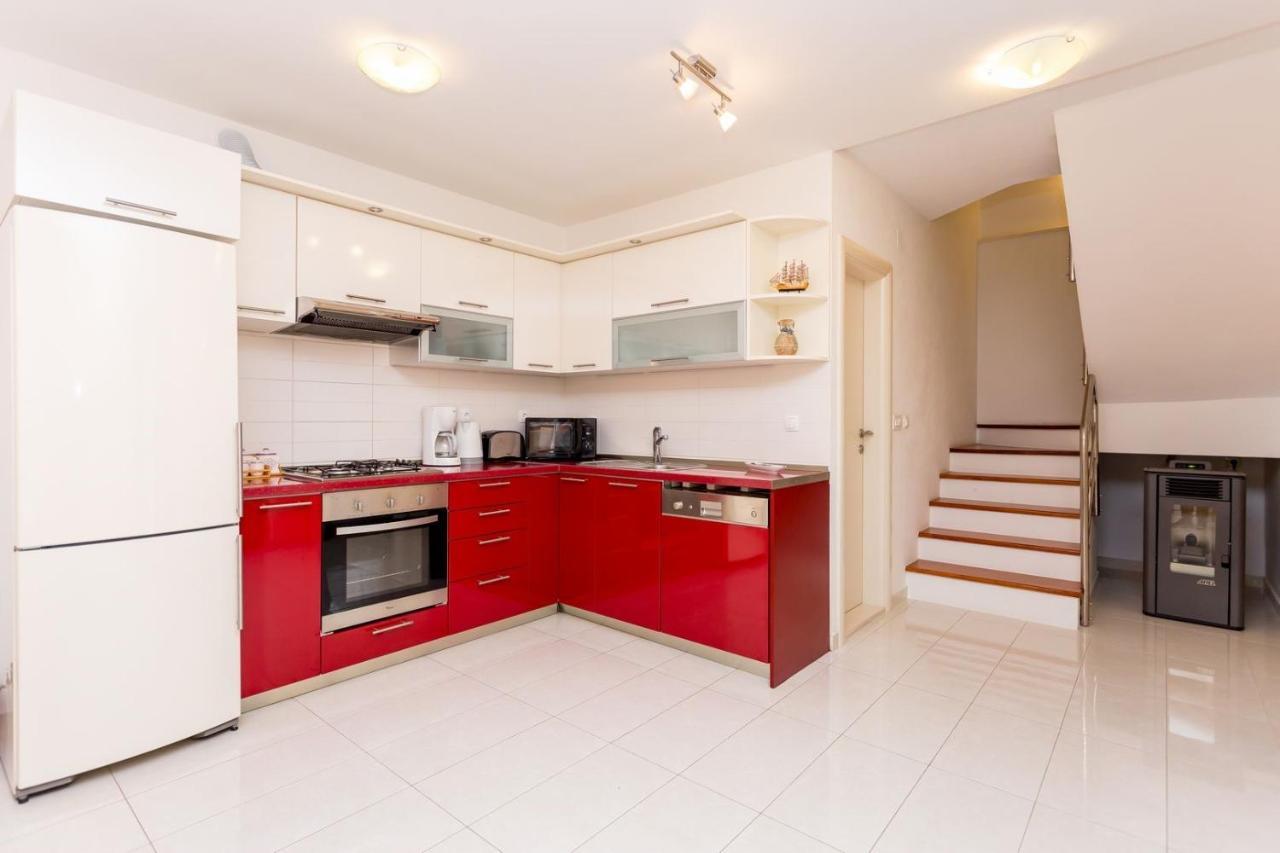 Villa Josip Near Omis , Private Pool Екстер'єр фото