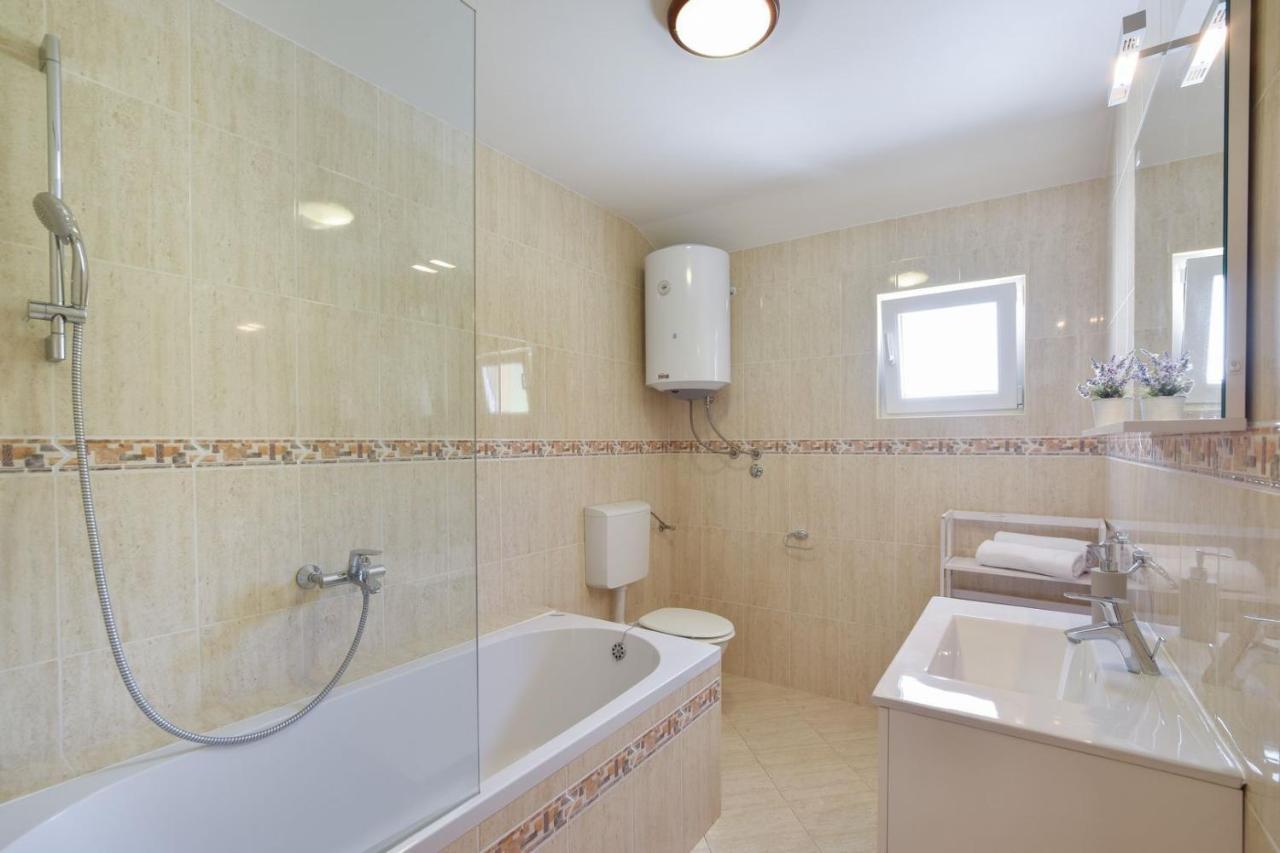 Villa Josip Near Omis , Private Pool Екстер'єр фото